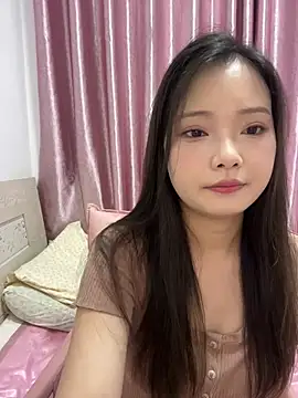 BIGBABYYEYE Live XXX-Chat