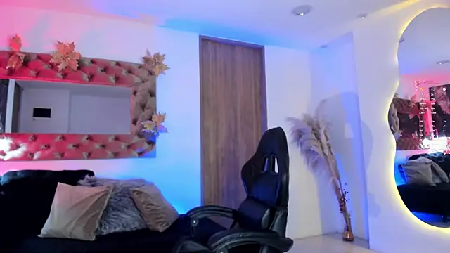 AmelyaMann Live XXX-chat