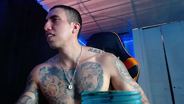 Živý XXX chat Adam_Hudsond