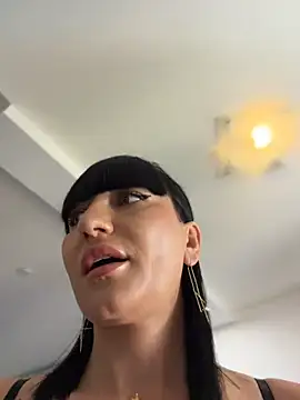 MysticCleo Chat XXX in diretta
