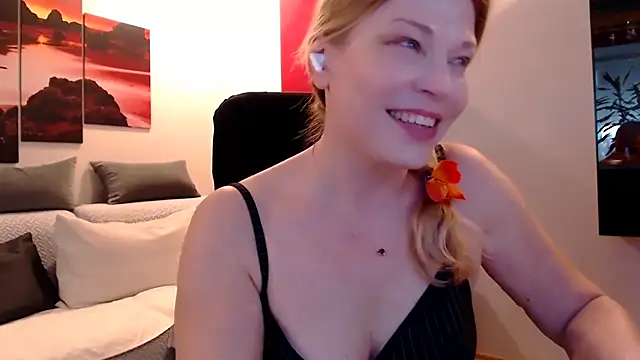love-bionda's Live XXX Chat