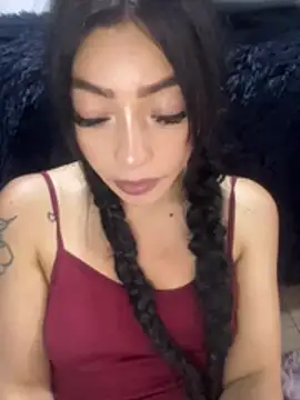 Chat +18 de DAKOTA_SAKURA ao vivo