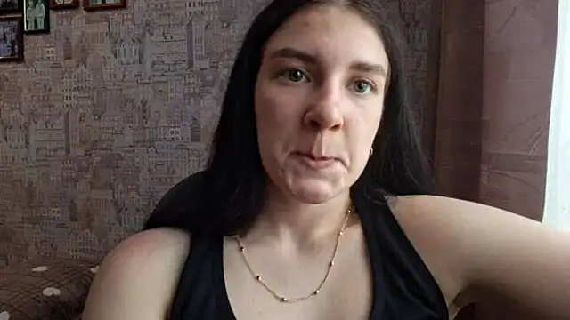 MoroseViki's Live XXX Chat