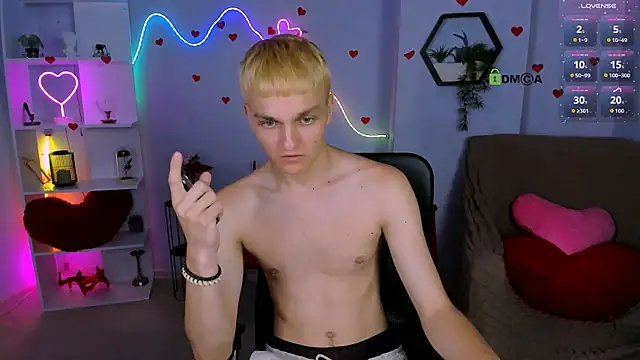 john_lik – webcam-show