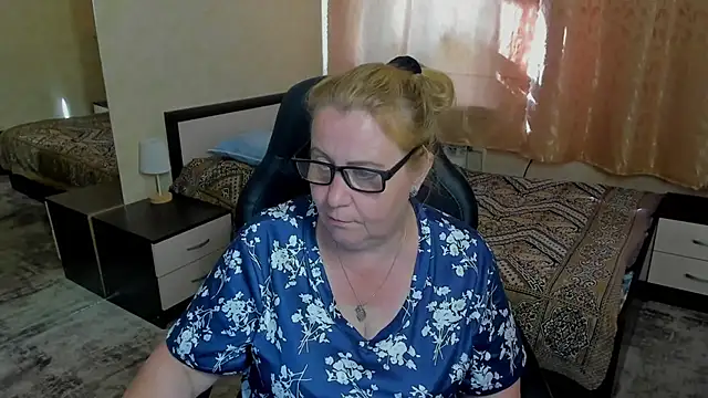 Frau_Marta's Live XXX Chat
