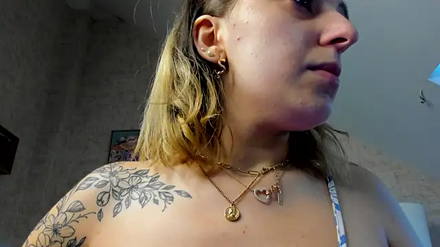 KatjaSinn Chat XXX in diretta