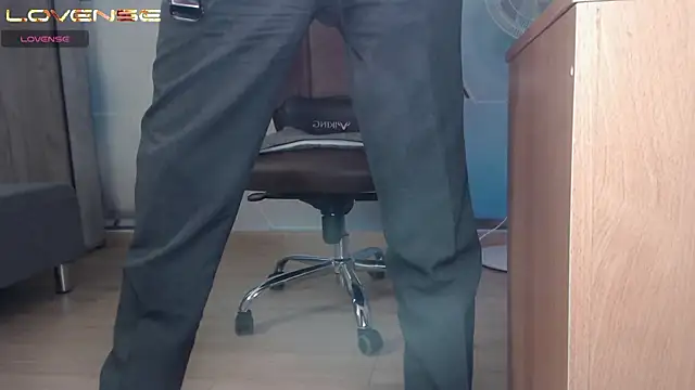 SteveTiger live XXX chat