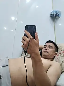 Chatroom XXX en direct de Tinh_love