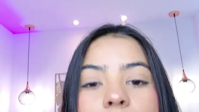 دردشة Layla_Breezee الجنسية المباشرة
