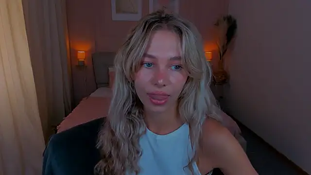 LuluAlis' Live XXX Chat