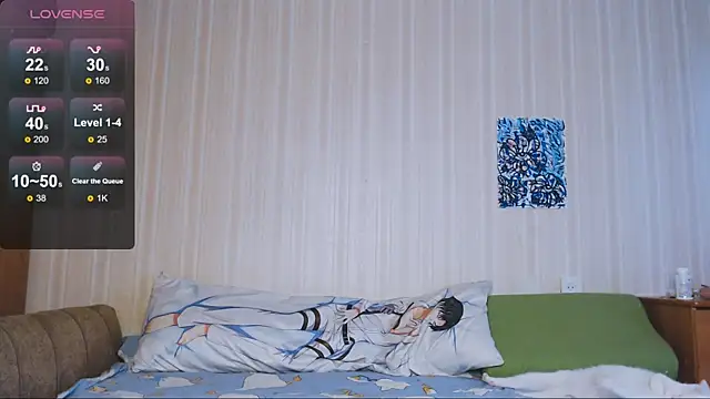 EyesUpHere8のライブXXXチャット