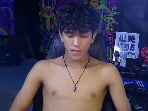 hugekenbigcockn Live XXX chat