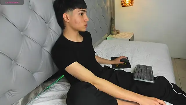 SamBlack_ Live XXX Chat