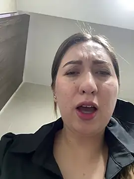 Chat +18 de suzy-111 ao vivo