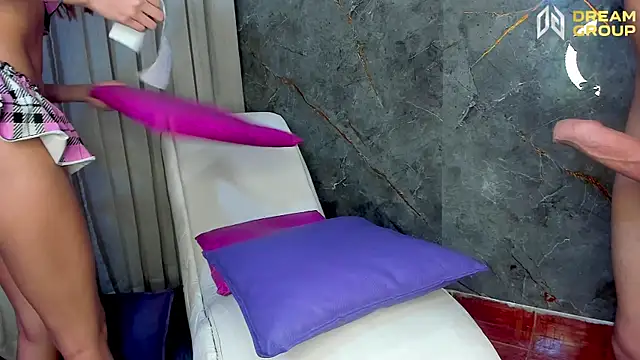 Yourslust_ Adlı Modelin Canlı XXX Sohbeti
