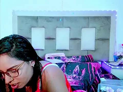 XXX chat uživo modela indiantopaz694u