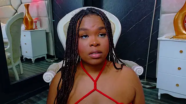 Chat XXX en directo de EbonyHenner