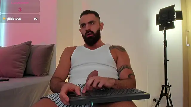 Jotace001 Adlı Modelin Canlı XXX Sohbeti