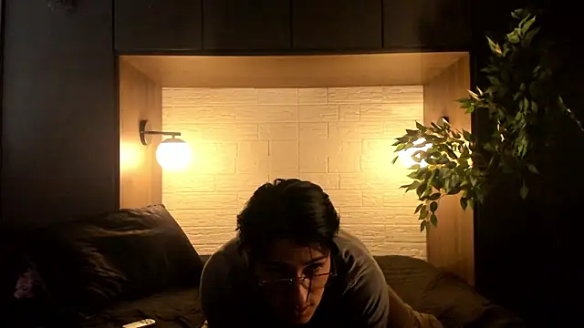 Andy_Joy_ Live XXX Chat
