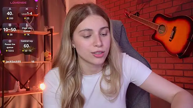 EllieCutes Adlı Modelin Canlı XXX Sohbeti