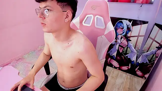 AngeloBocellii লাইভ XXX চ্যাট