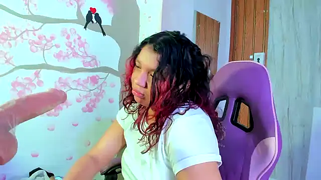 Chat XXX ao vivo de Emily_Coper18