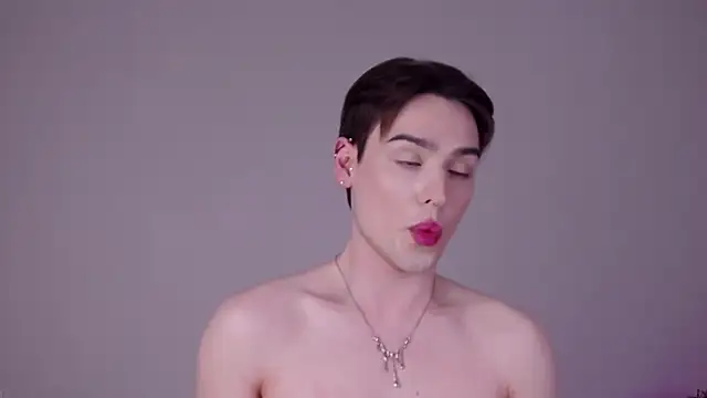 دردشة RobbyCharming الجنسية المباشرة