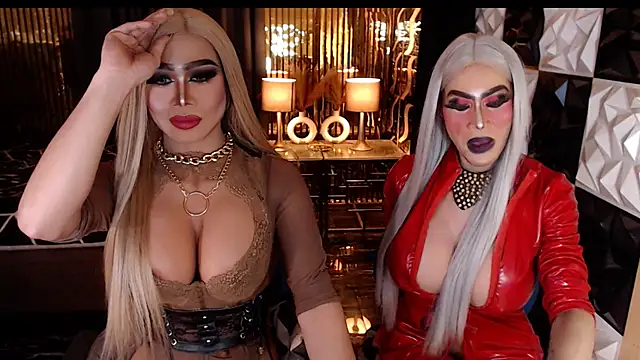 MonstrousCockDiva's Live XXX Chat