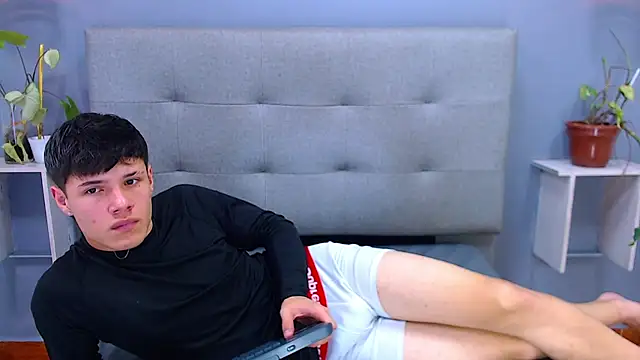 Živý XXX chat Kevin_Tupe
