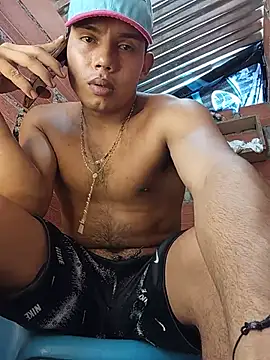 alex_candela Show in webcam