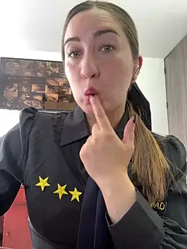 suzy-111 Chat XXX in diretta