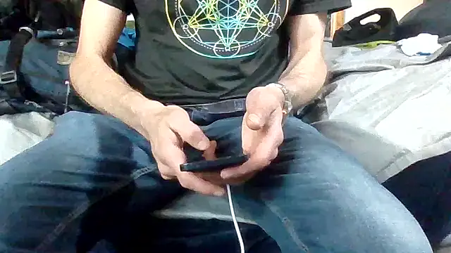 צ'אט XXX בשידור חי של NightRider620