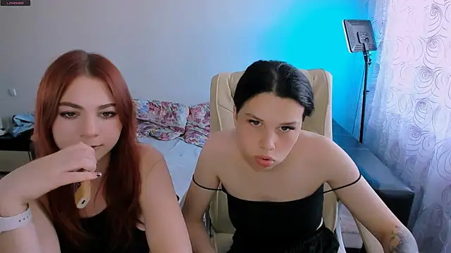 Adelina_xxx 即時 XXX 聊天