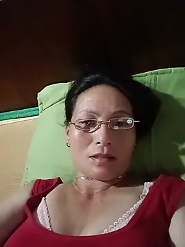 Cucci07 élő XXX-chatje