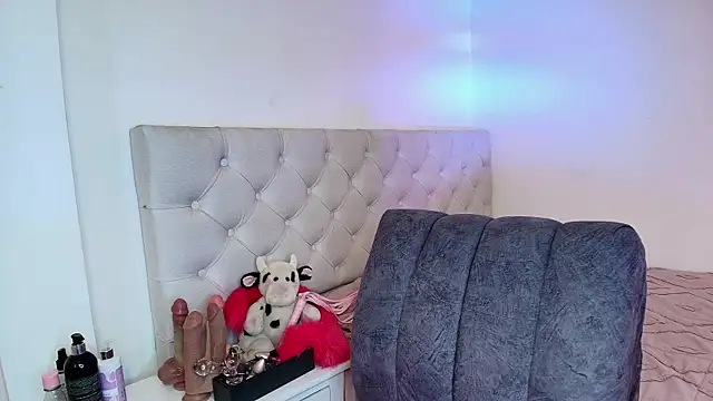 Diamond__cherry69 élő XXX-chatje