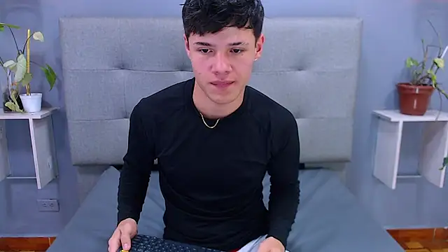 Kevin_Tupe লাইভ XXX চ্যাট