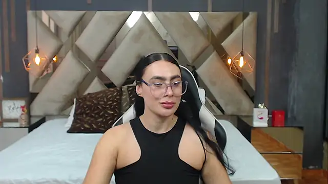 Chatroom XXX en direct de MartinaaFit