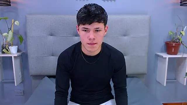 Kevin_Tupe Live XXX Chat