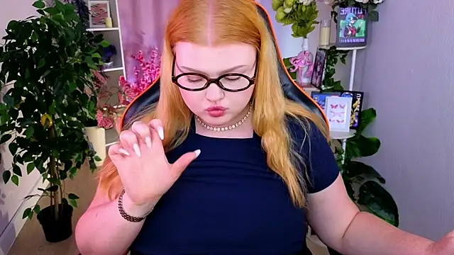 Arietta_Heart Chat XXX live
