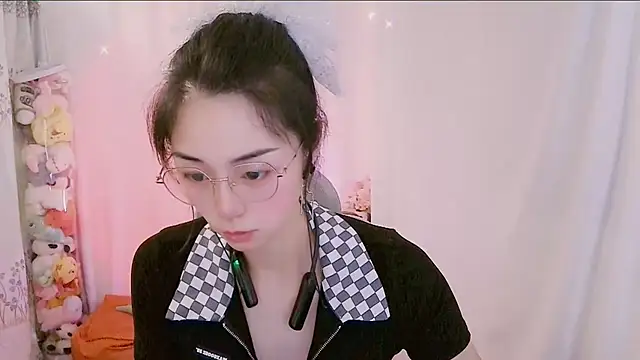 PuresnowのライブXXXチャット