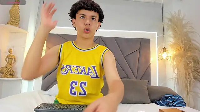 ZaimRous Live XXX Chat