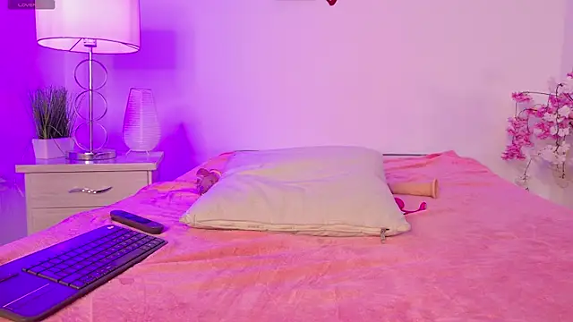 XXX chat uživo modela dark_angell77