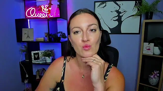 Chatroom XXX en direct de FUN_AMI