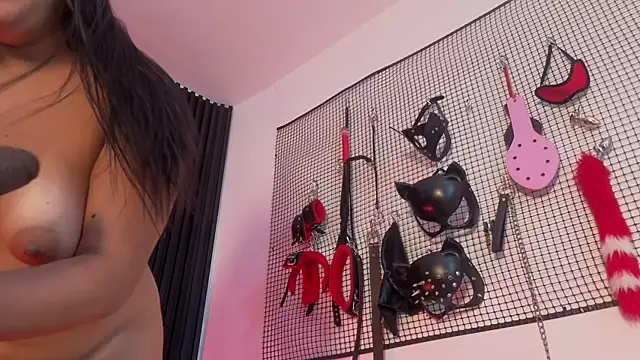 Issafoxx 라이브 XXX 채팅