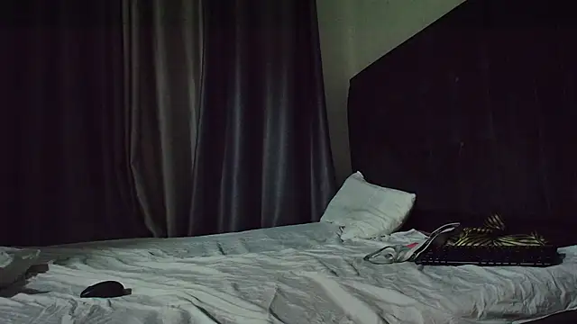 Sweet_But_Naughtyn Live XXX chat