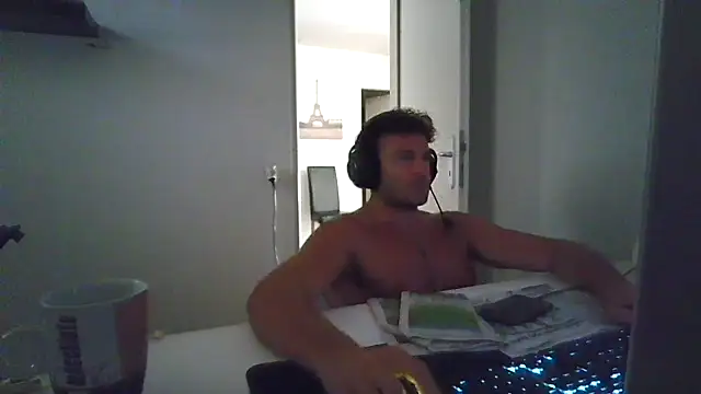 XXX chat uživo modela alpha-hunk