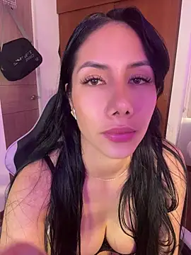 ArianaReynoldss élő XXX-chatje