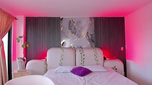 Chat XXX en directo de CarolineFyre