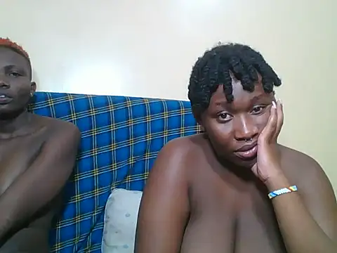LunaCharm2n Live XXX chat
