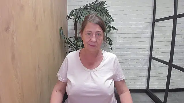 LindaPassionate's Live XXX Chat